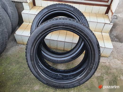 Dve dobre M+S HANKOOK 18 ke 235-45/18 Dot 3315 sa 5,5mm sar