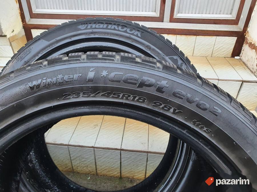 Dve dobre M+S HANKOOK 18 ke 235-45/18 Dot 3315 sa 5,5mm sar 2