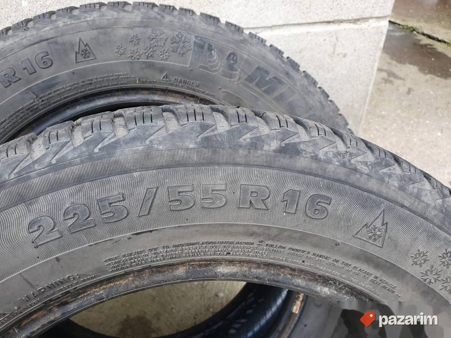 Cetiri odlicne zimske gume 16 ke MICHELIN 225-55/16 Dot 1110 3