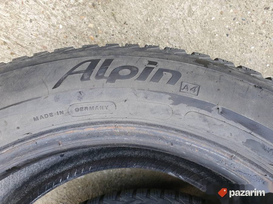 Cetiri odlicne zimske gume 16 ke MICHELIN 225-55/16 Dot 1110 6
