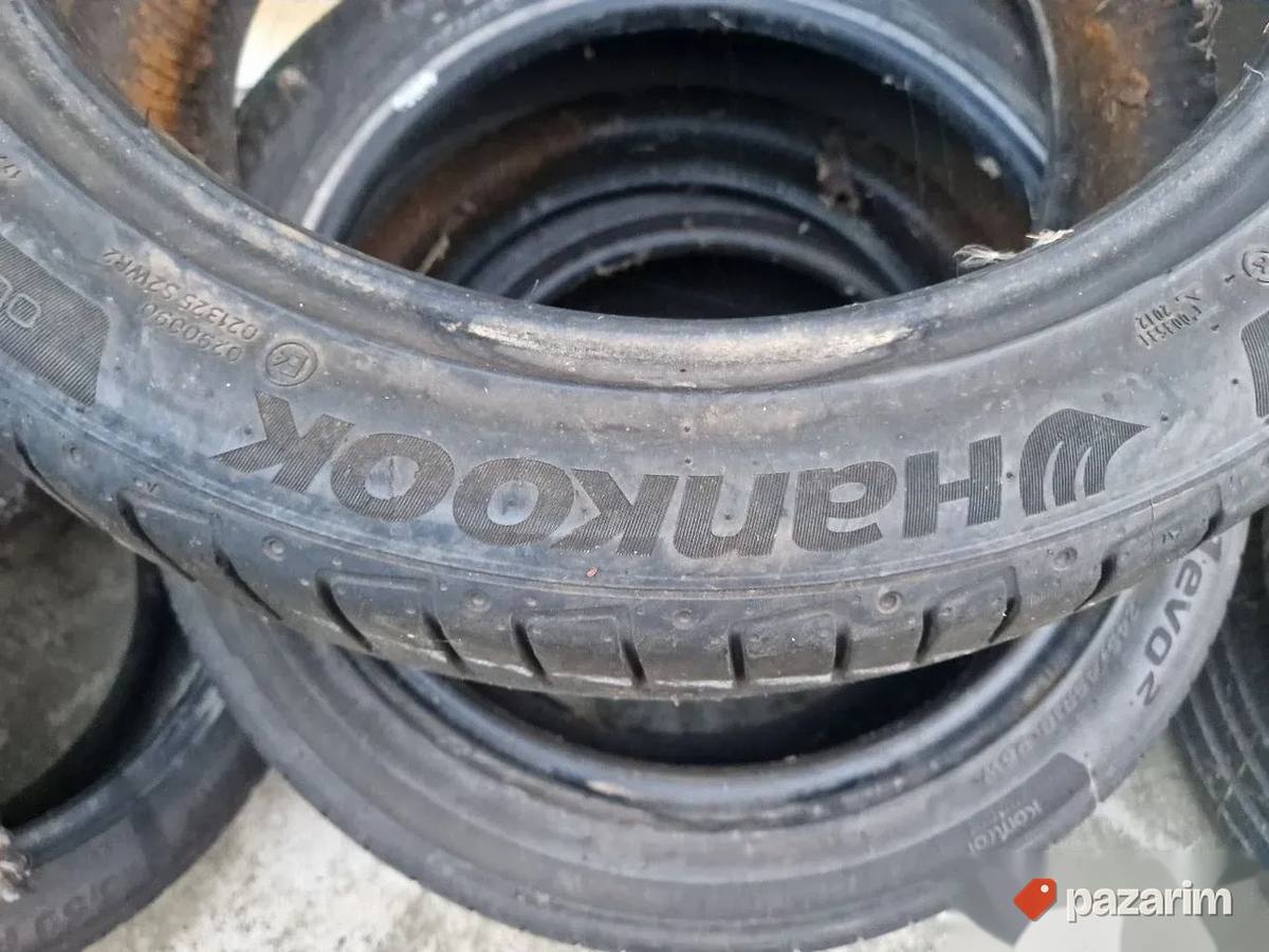 Dve dobre letnje gume HANKOOK 18 ke 245-45/18 Dot 3316 1
