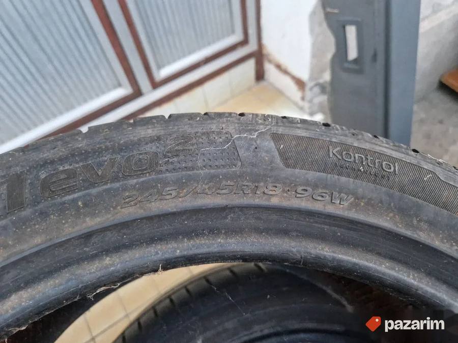 Dve dobre letnje gume HANKOOK 18 ke 245-45/18 Dot 3316 5