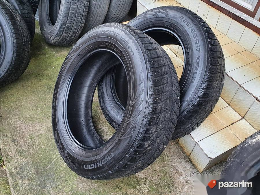 Dve odlicne M+S NOKIAN gume 17 ke 225-65/17 Dot 4514 sa 6,5 7