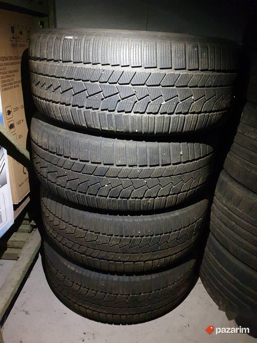 Cetiri odlicne zimske gume 18 ke CONTINENTAL 255-55/18 Dot 3 5