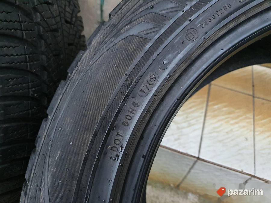 Dve dobre M+S NOKIAN gume 18 ke 235-55/18 Dot 3509 sa 6,5 m 4
