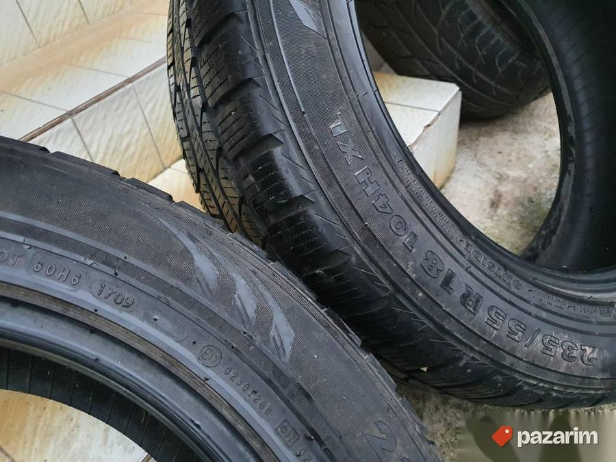 Dve dobre M+S NOKIAN gume 18 ke 235-55/18 Dot 3509 sa 6,5 m 6