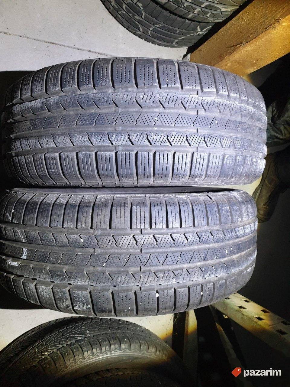 Dve dobre M+S CONTINENTAL gume 17 ke 235-55/17 Dot 4414 sa 1