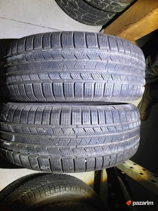 Dve dobre M+S CONTINENTAL gume 17 ke 235-55/17 Dot 4414 sa