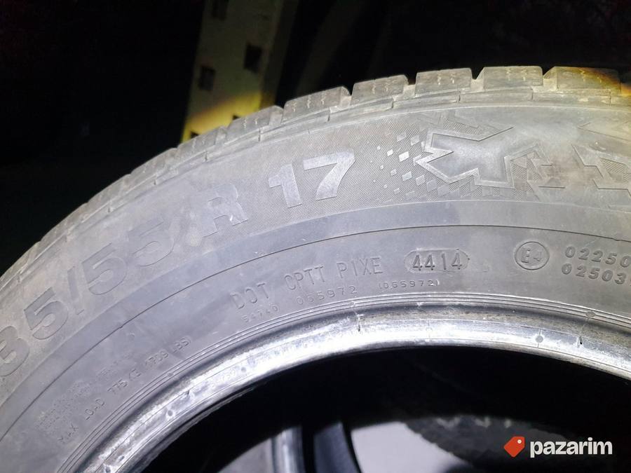 Dve dobre M+S CONTINENTAL gume 17 ke 235-55/17 Dot 4414 sa 5