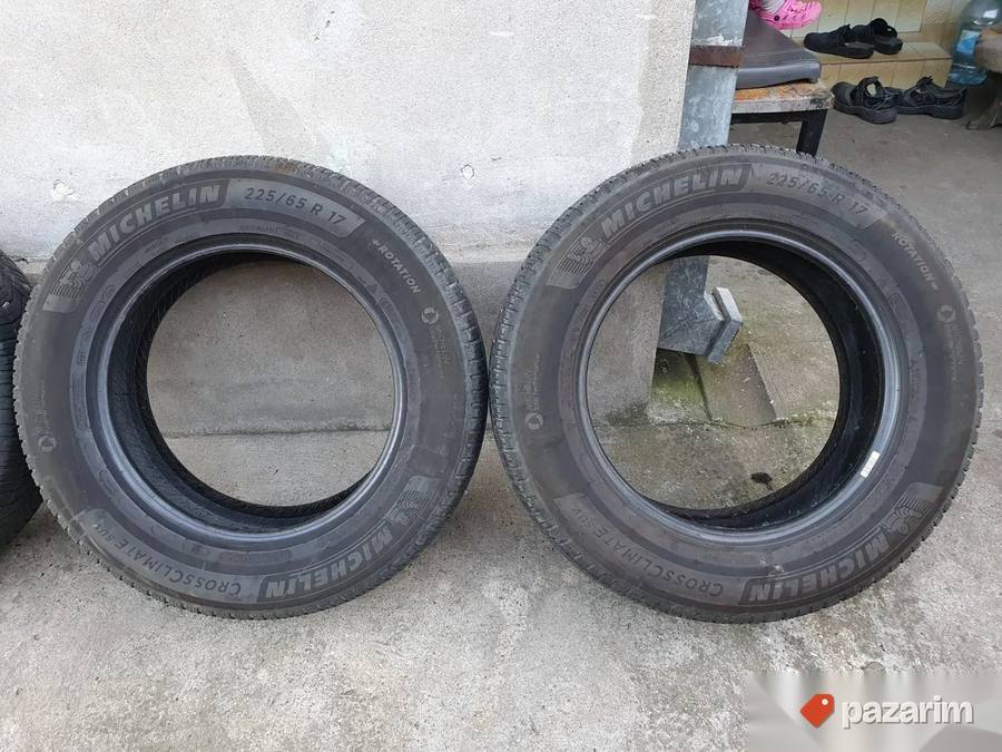 Četiri odlične ALL Season gume 235 65 17 Michelin. Sve 4 gum 6