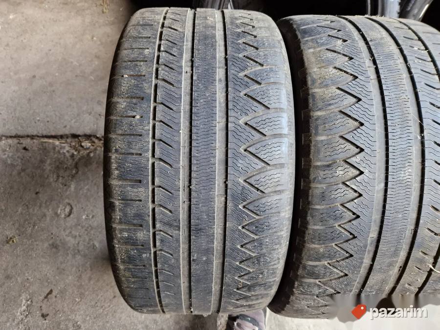 Dve dobre M+S MICHELIN gume 20 ice 295-35/20 Dot 2611 sa ok 8