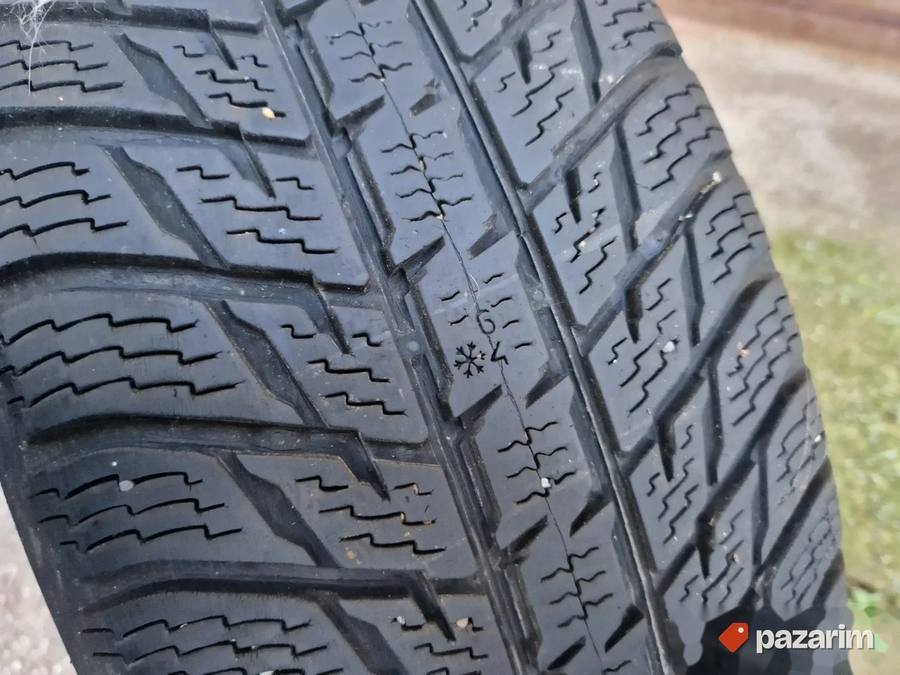 Dve odlicne zimske gume 17 ice NOKIAN 225-65/17 Dot 4514 sa 7