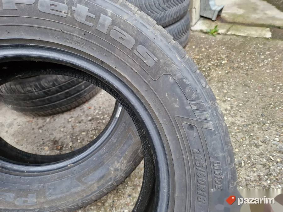 Dve dobre zimske gume 18 ke PETLAS 265-60/18 Dot 4416 sa oko 2