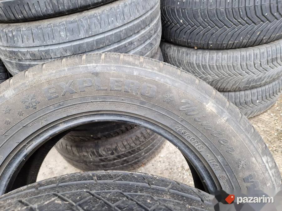 Dve dobre zimske gume 18 ke PETLAS 265-60/18 Dot 4416 sa oko 4