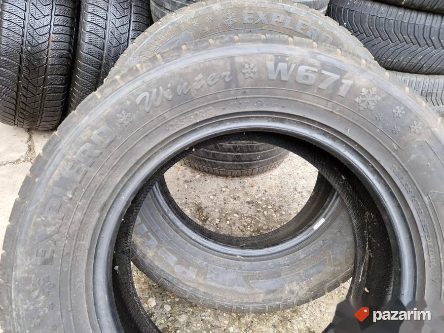 Dve dobre zimske gume 18 ke PETLAS 265-60/18 Dot 4416 sa oko 6
