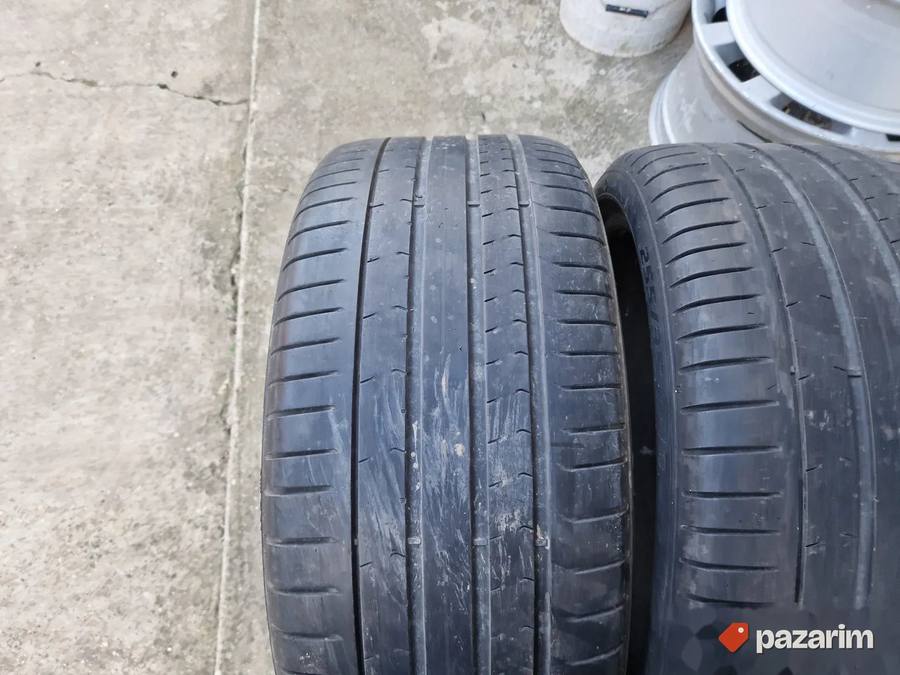 Dve odlicne letnje gume 19 ke PIRELLI 255-35/19 5