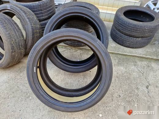 Dve odlicne letnje gume 21 ce 315-30/21 CONTINENTAL Dot3217