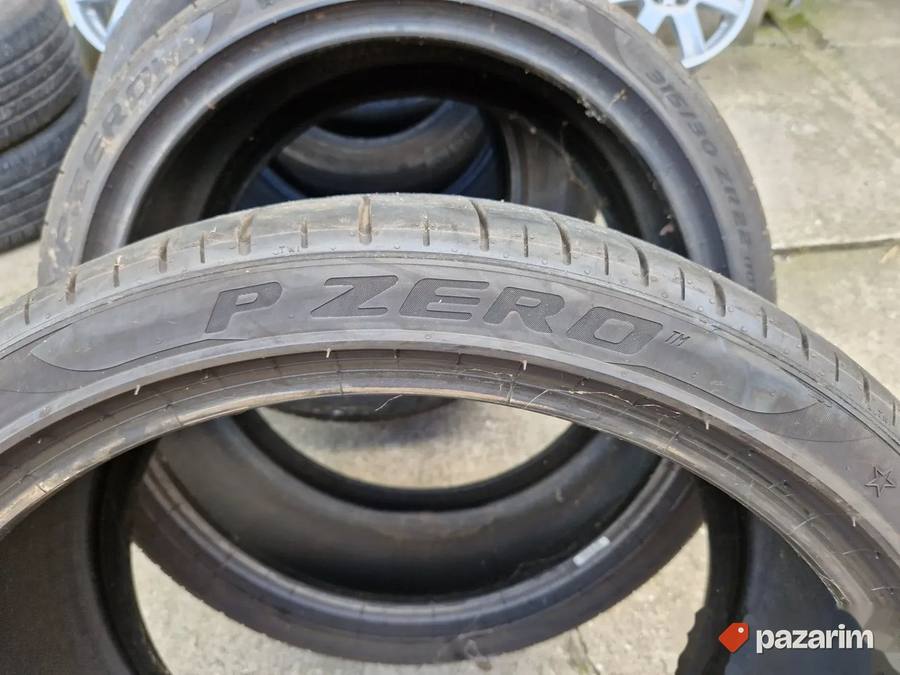Dve odlicne letnje gume 22 ke 315-30/22 PIRELLI Dot0822 sa 5 2