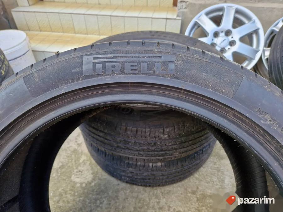 Dve odlicne letnje gume 21 ce 315-35/21 PIRELLI Dot2418 sa 8