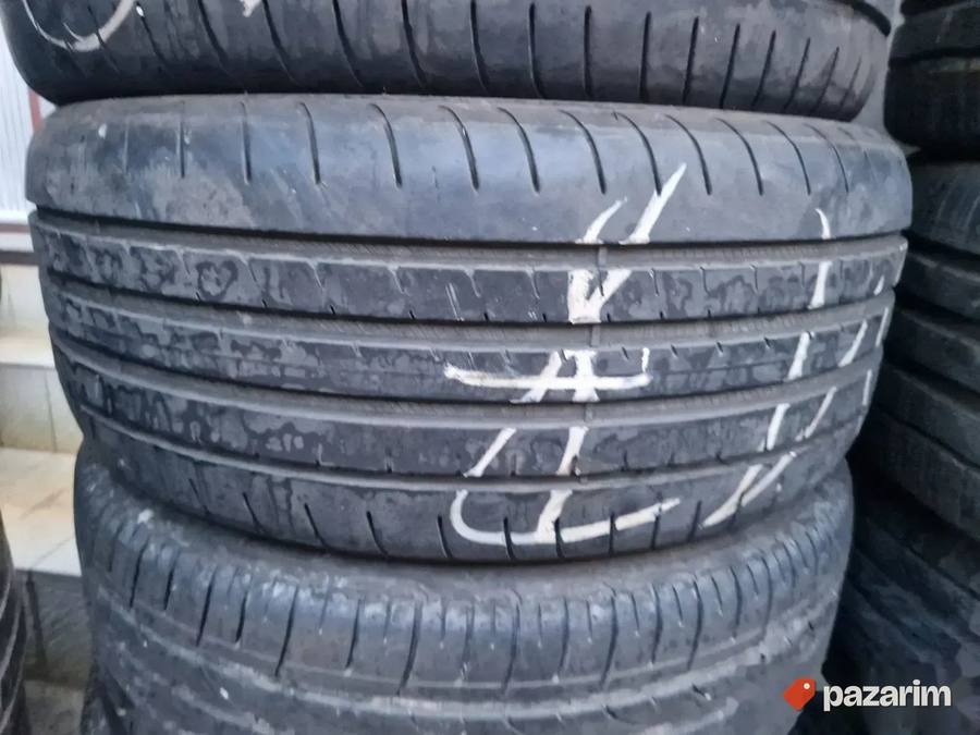 Dve dobre letnje gume 18 ke GOOD YEAR 235-45/18 Gume su 5