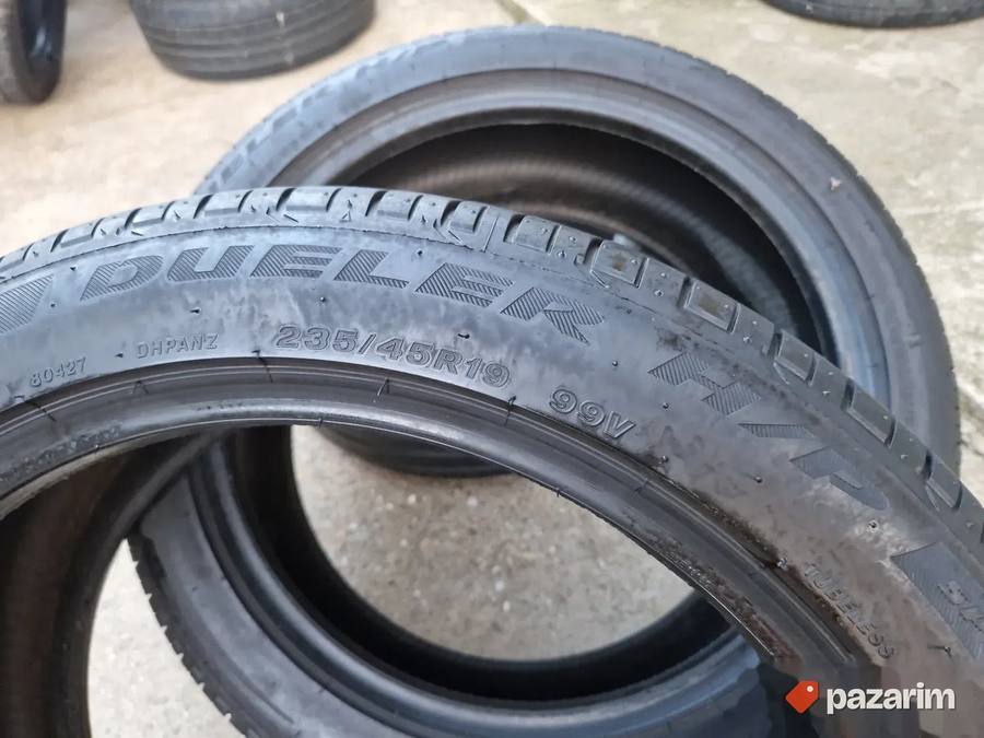 Dve odlicne letnje gume 19 ke BRIDGESTONE 235-45/19 Dot 0622 4