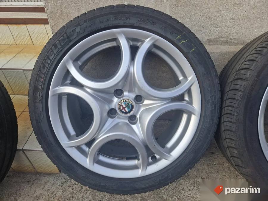 Četiri dobre letnje gume 215 45 17 Michelin 4