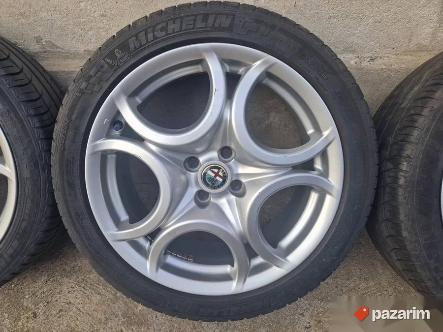 Četiri dobre letnje gume 215 45 17 Michelin 5