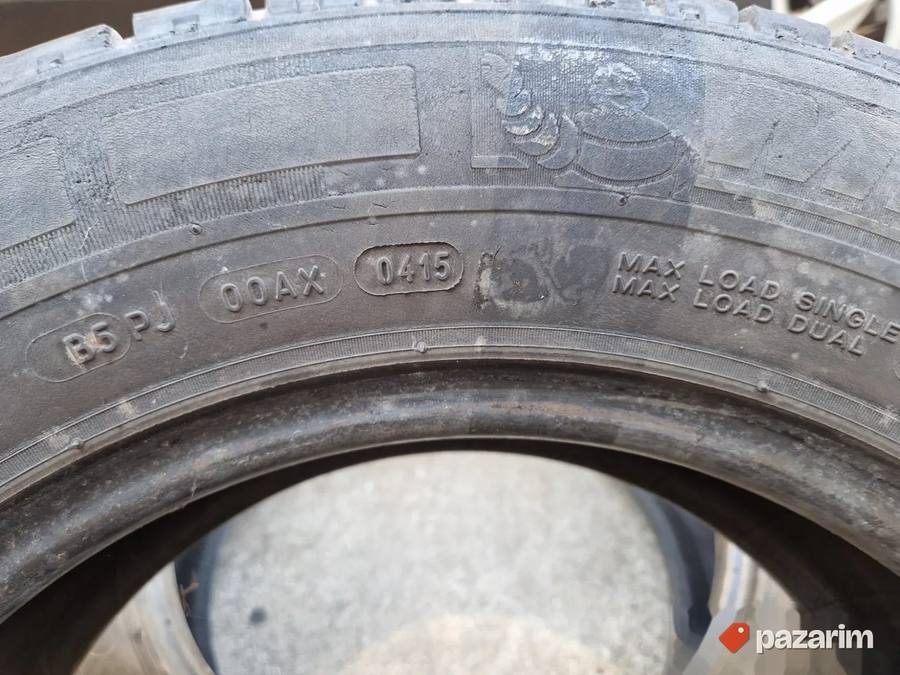 Dve dobre letnje gume 16 C Teretne MICHELIN 225-65/16C Šara 3