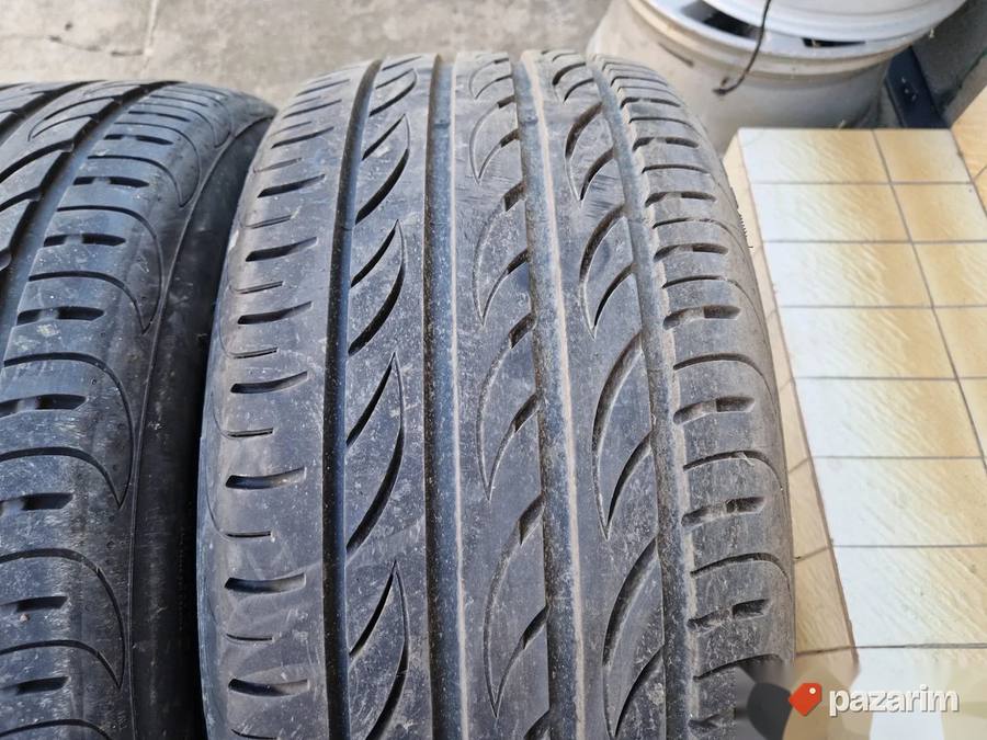 Dve odlicne letnje gume 19 ke PIRELLI 255-40/19 Dot 4514 ŠAR 3