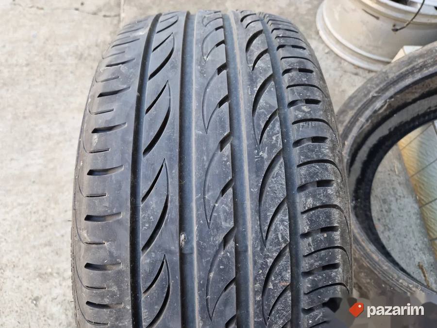 Dve odlicne letnje gume 19 ke PIRELLI 255-40/19 Dot 4514 ŠAR 4