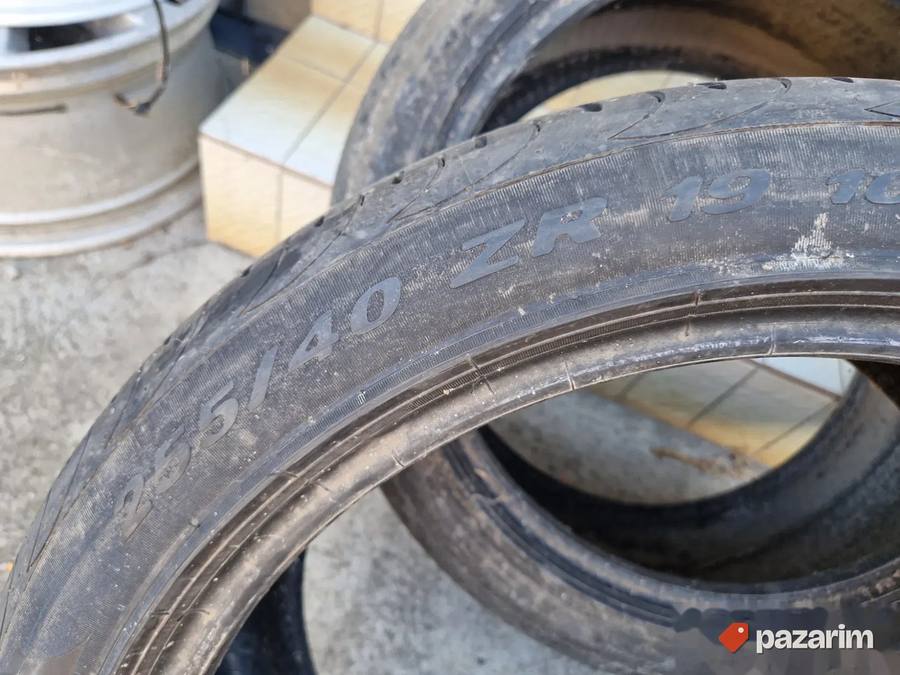 Dve odlicne letnje gume 19 ke PIRELLI 255-40/19 Dot 4514 ŠAR 6