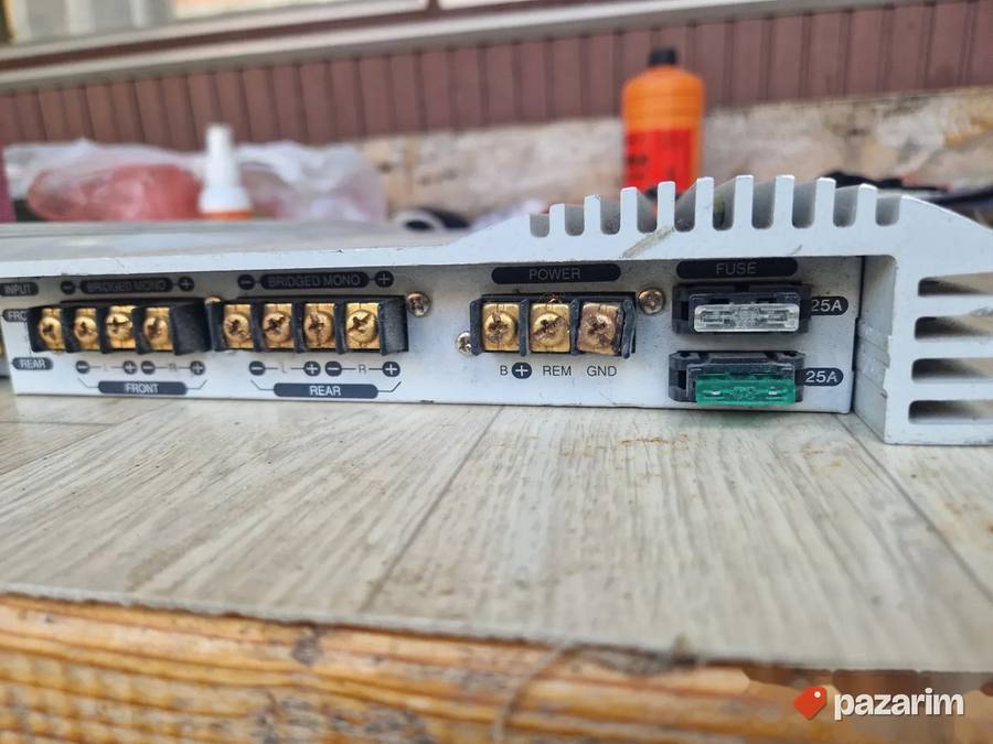Cetvorokanalno pojacalo JVC DIGIFINE 6