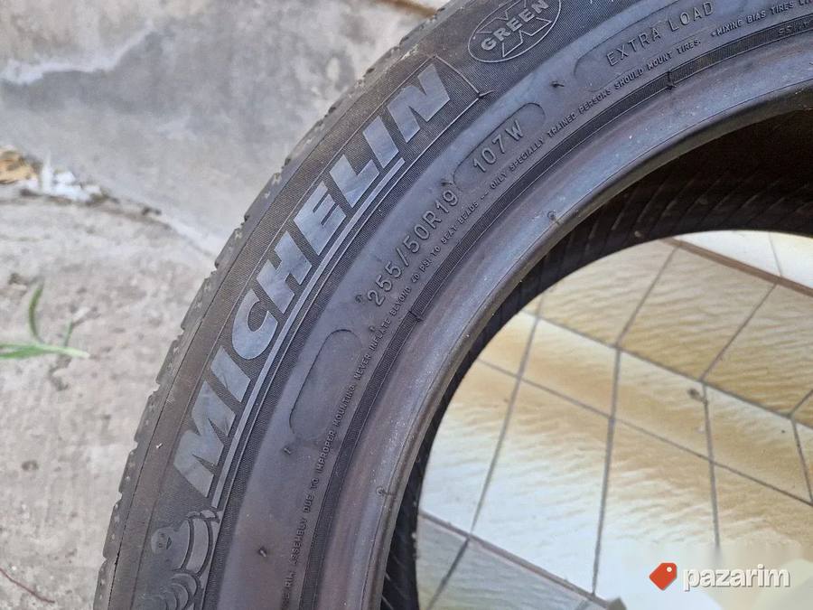 Dve odlicne letnje gume 19 ke MICHELIN 255-50/19 4