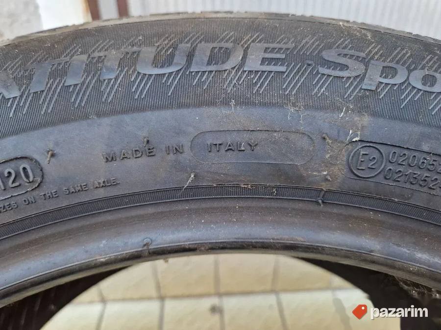 Dve odlicne letnje gume 19 ke MICHELIN 255-50/19 5