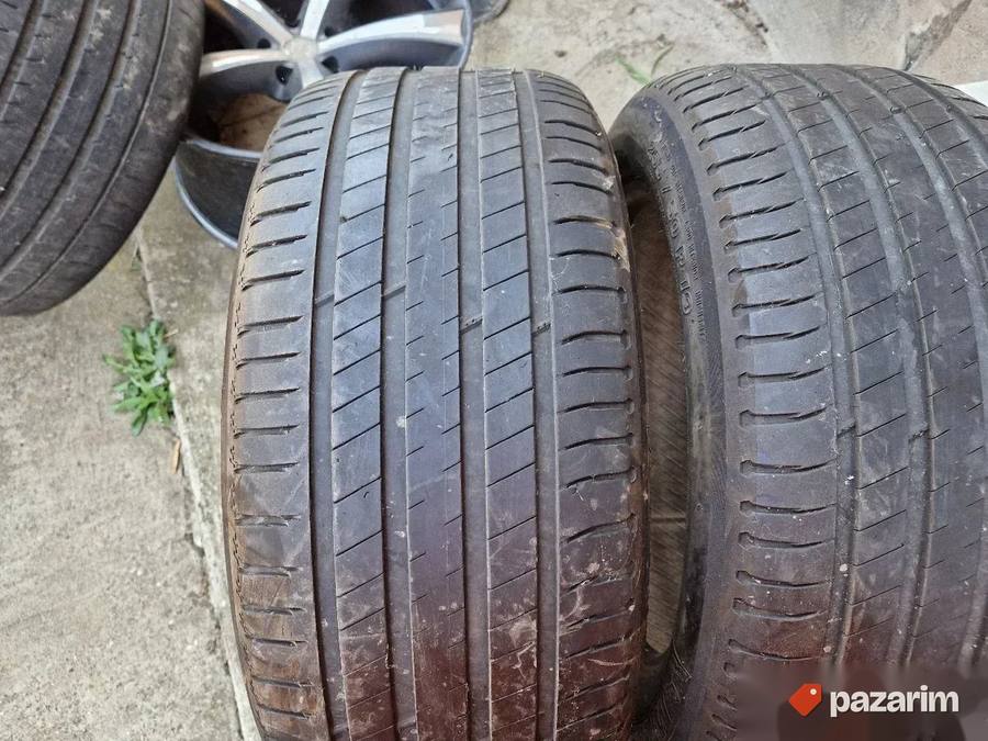 Dve odlicne letnje gume 19 ke MICHELIN 255-50/19 8