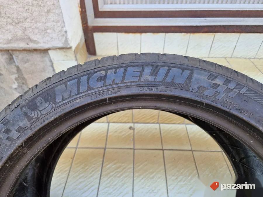 Dve dobre letnje gume 18 ice MICHELIN 245 40 18 sa 5mm šare 4