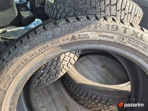 Četiri odlične zimske gume 19 ke CONTINENTAL 225-45/19 sa sa