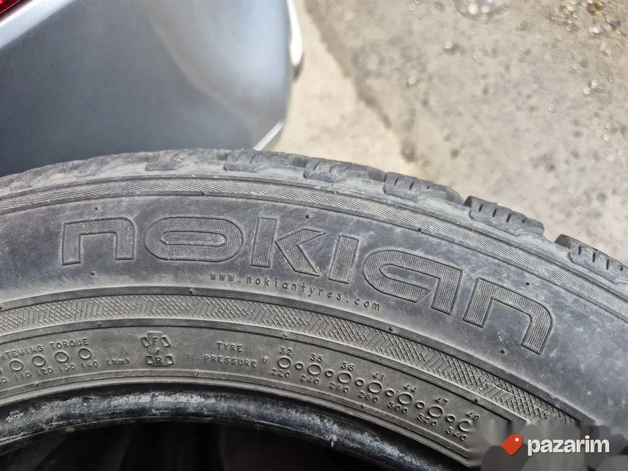 Četiri odlične zimske gume 17 ke NOKIAN 215 60 17 sa sarom o 8