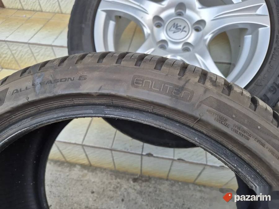 Jedna odlična zimska guma 19 ka BRIDGESTONE 255-35/19 sa sar 6