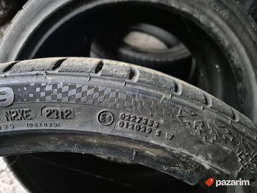 Dve onako zimske gume 19 ke CONTINENTAL 245-35/19 sa sarom 4