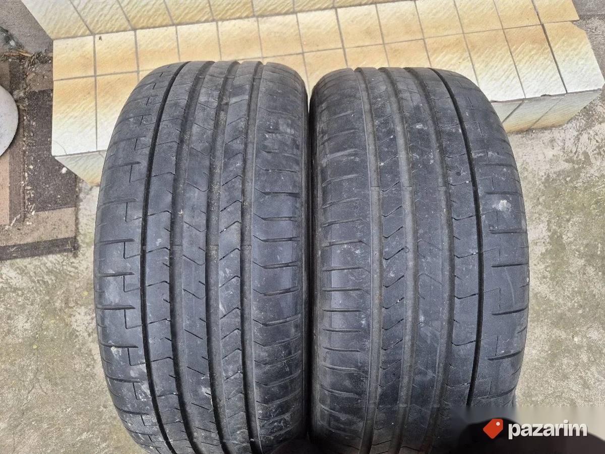Dve odlicne letnje gume 19 ke PIRELLI 235-35/19 Dot 2022 sa 1