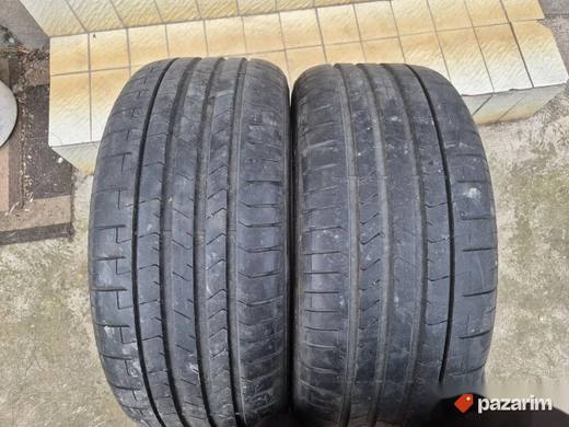 Dve odlicne letnje gume 19 ke PIRELLI 235-35/19 Dot 2022 sa