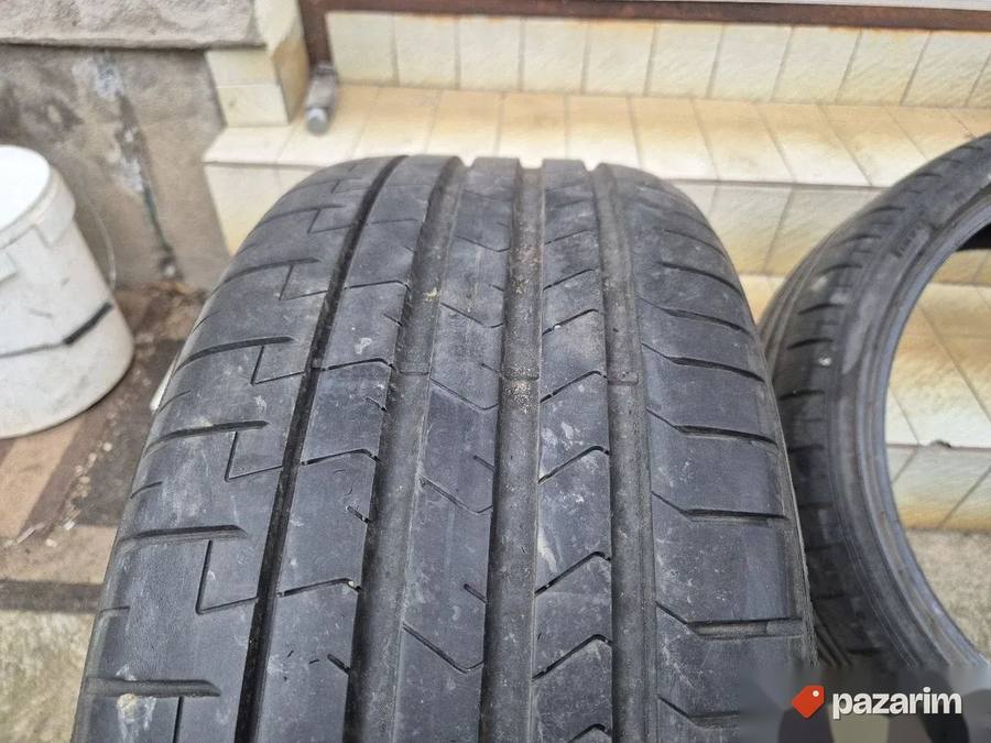 Dve odlicne letnje gume 19 ke PIRELLI 235-35/19 Dot 2022 sa 7
