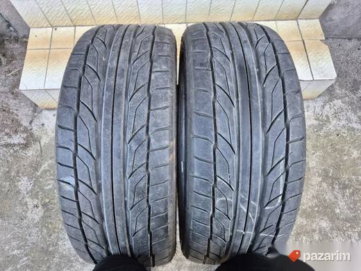 Dve odlicne letnje gume 19 ke NITTO 225-45/19 Dot 4721