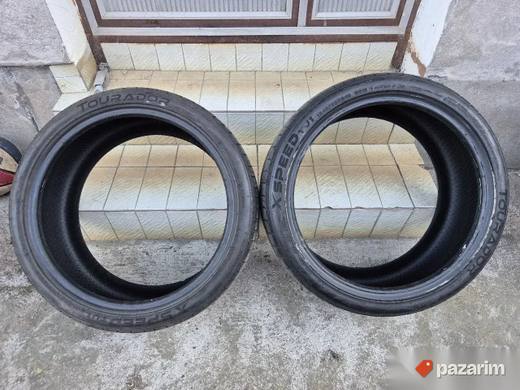 Dve odlicne letnje gume 19 ke TOURADOR 245-35/19 Dot 2124. Š