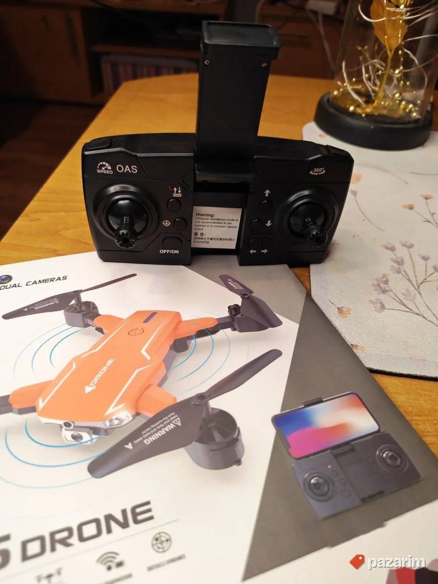 Dron 4