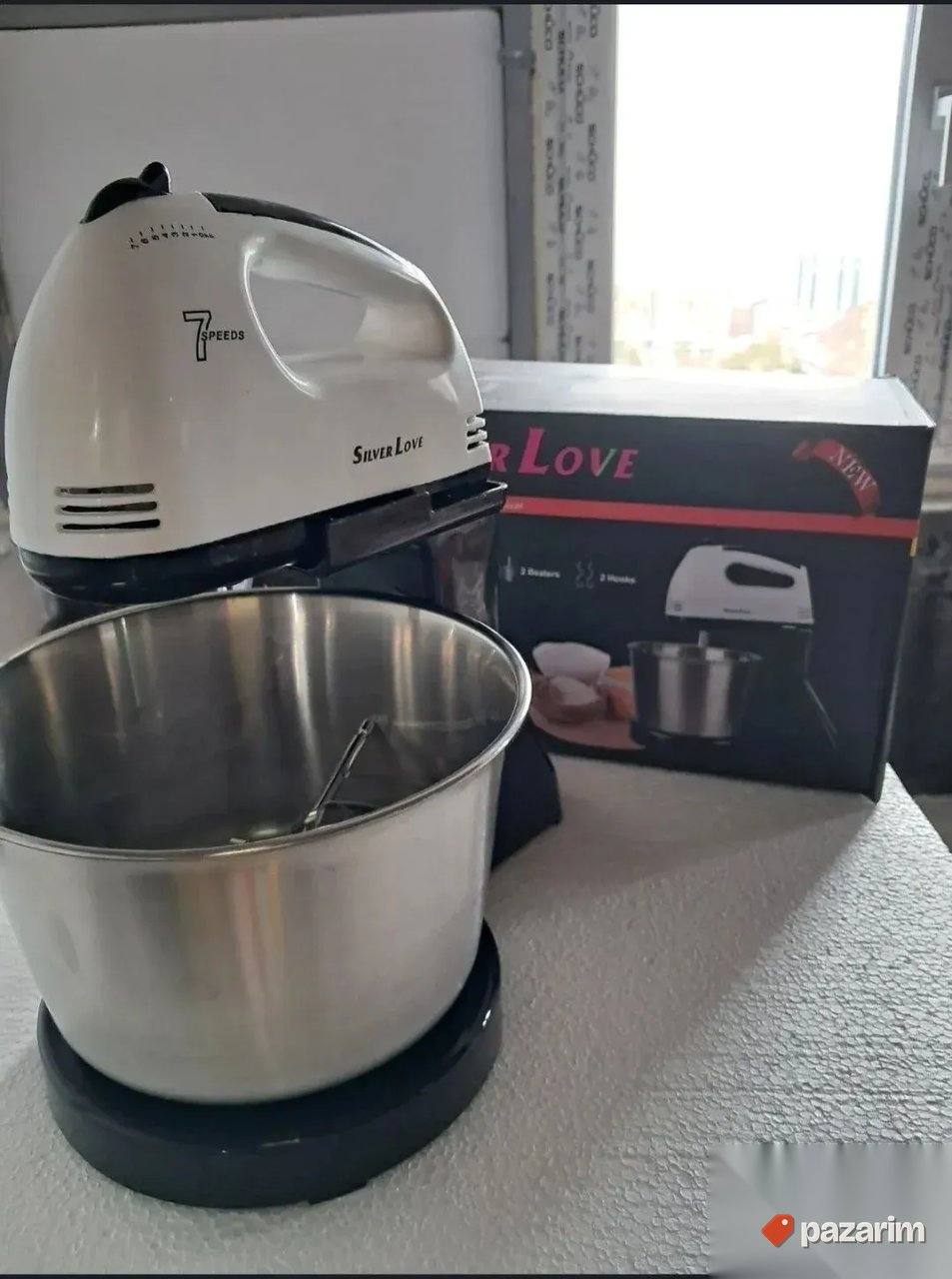 SILVER LOVE Moćan ručni mikser sa posudom 1