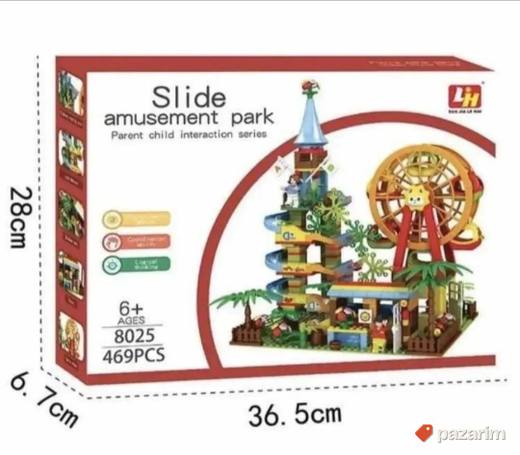 Zabavni park od razlicitih velicina kockica