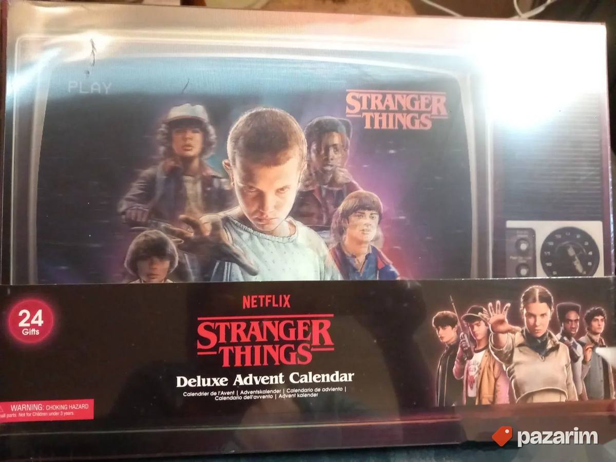 Stranger things deluxe advent calendar 1