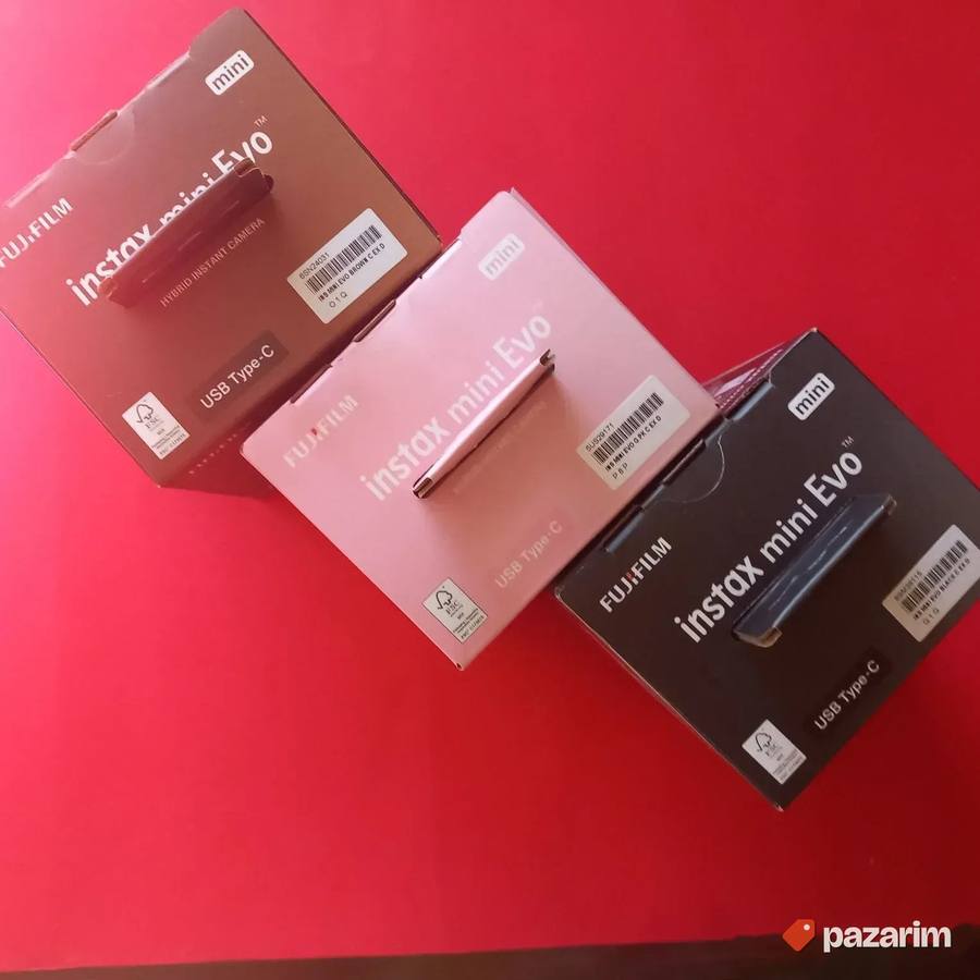 Fujifilm instax mini Evo hibrid instant camera 4